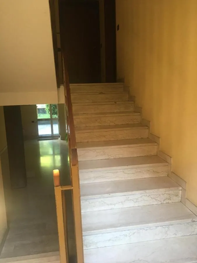 아파트 Appartamento Per Brevi Periodi 
